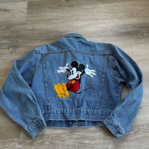 Vintage Disney embroidered Mickey Mouse denim jacket blue size medium